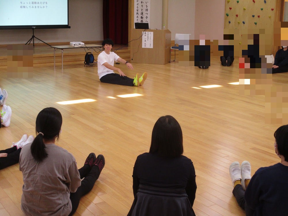 講演会の様子（実技）
